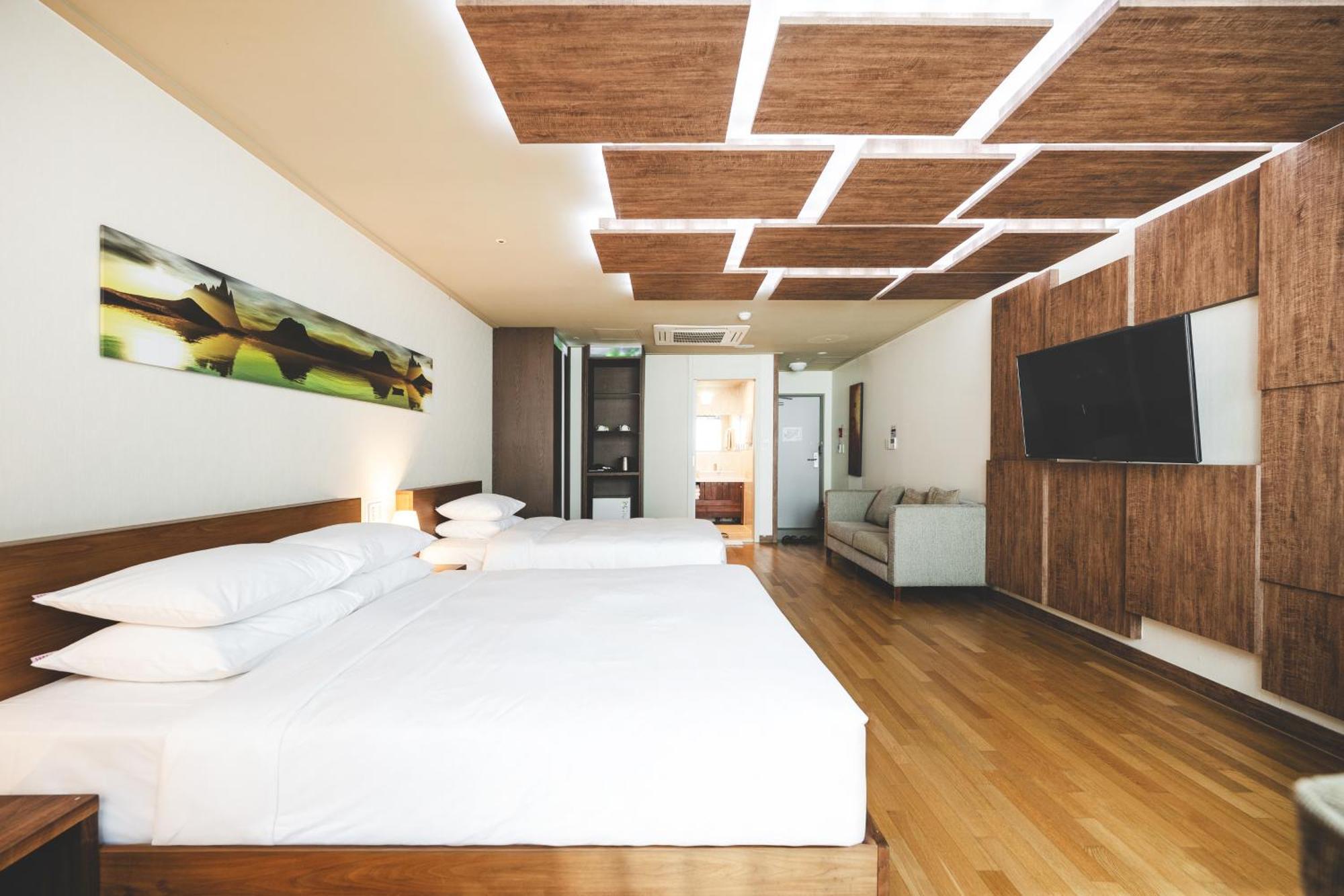 Sunset Hotel Pusan Pokoj fotografie